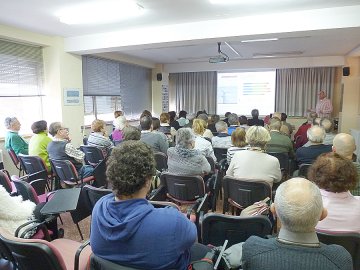 Conferencia "Nuevas fuentes de energía para un futuro sostenible. Energías renovables marinas." en la UNED de Sabiñánigo